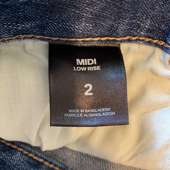 Express Jean Shorts- Like New! - Picture 3 of 3